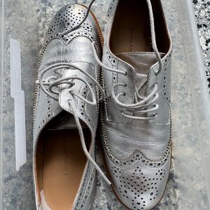 Banana Republic Silver Brogue Shoes